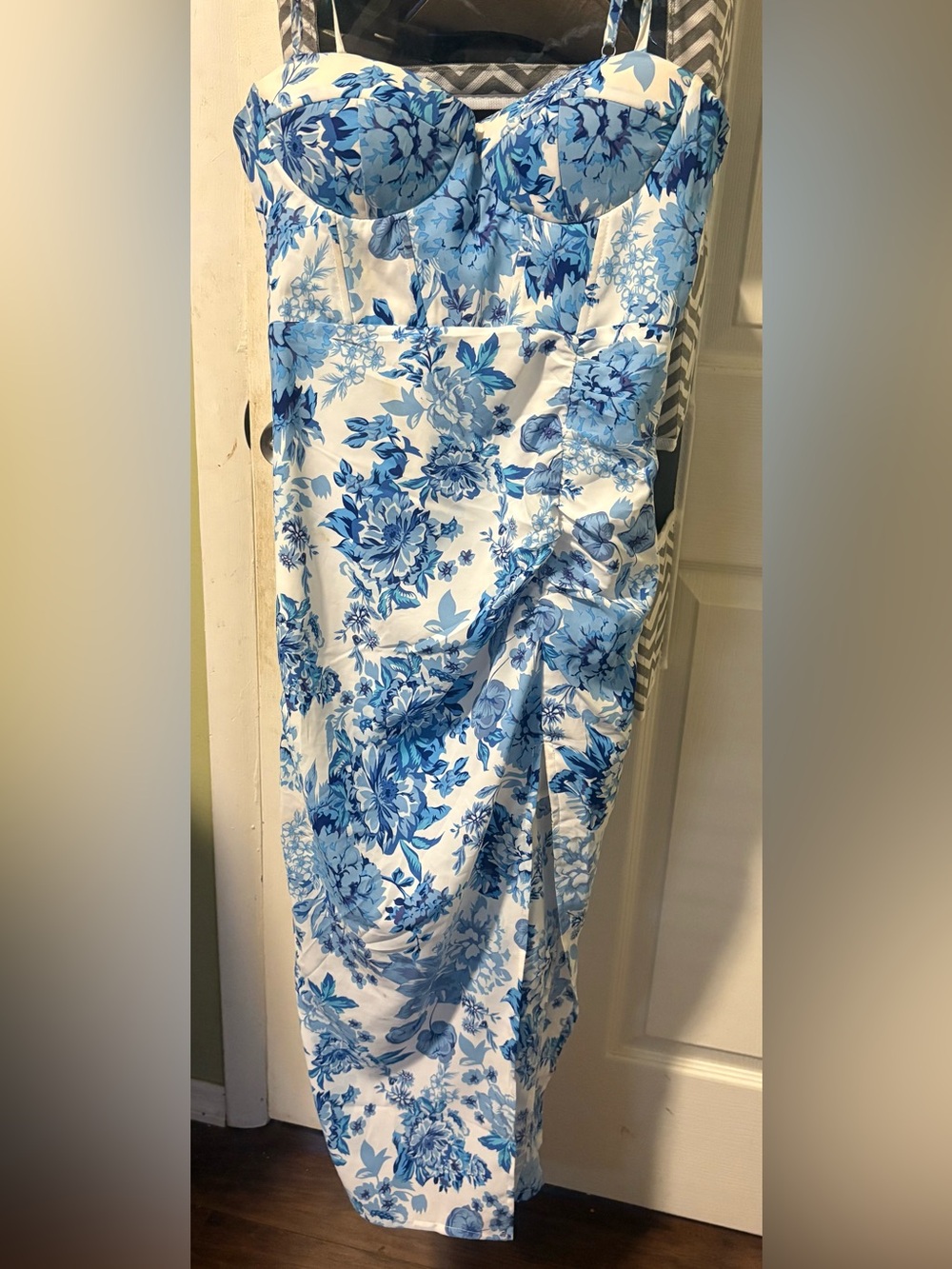 That’s So Fetch Blue Floral Bustier Midi Dress - Women's